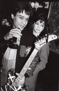 Eddie Van Halen and Valerie Bertinelli in NY 1985.jpg